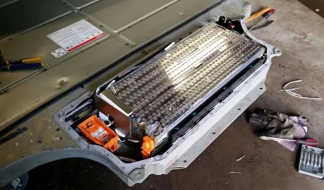 扬州仪征新能源物流车锂电池回收/大单体电芯回收