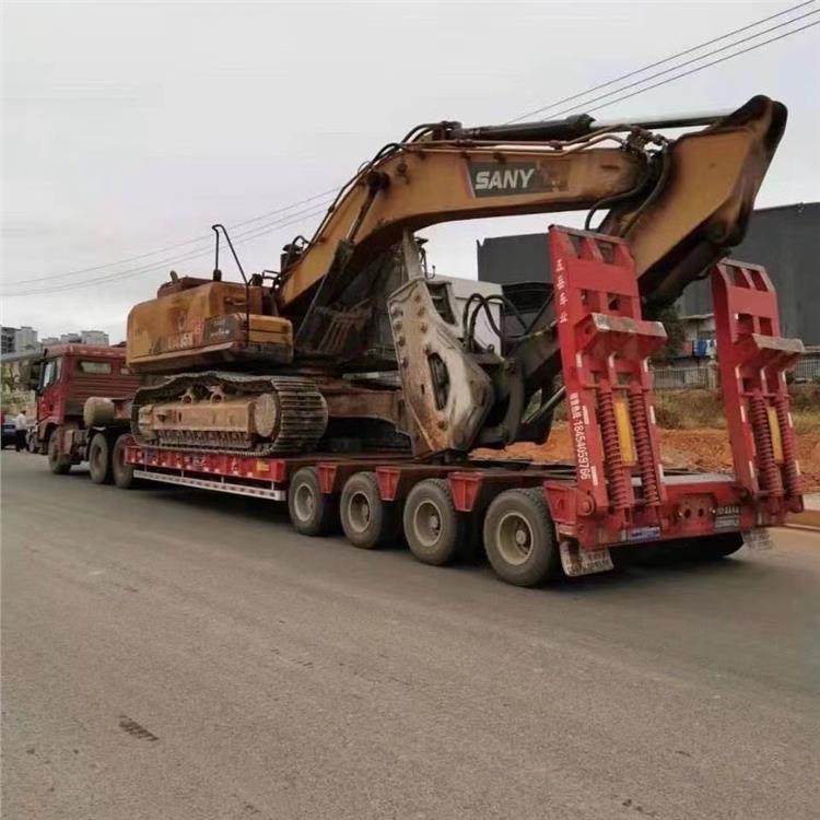 贵港市找拉货大货车 机械设备运输 爬梯板车 托运挖机 运输履带吊等
