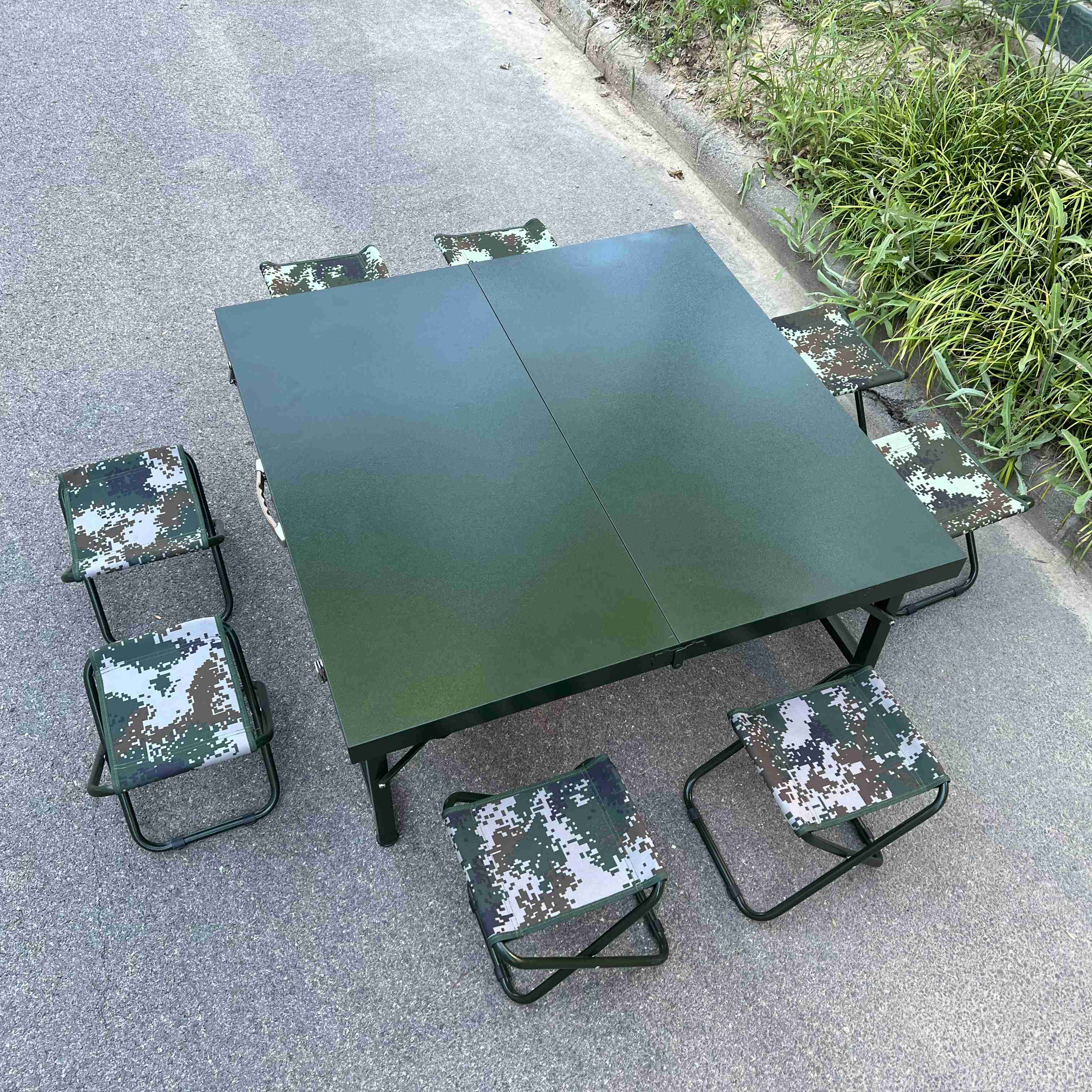 1*1米野营餐桌 箱式折叠餐桌 户外折叠桌