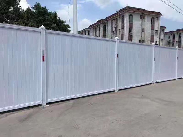 广州白云钢板活动围墙回收多小钱每米