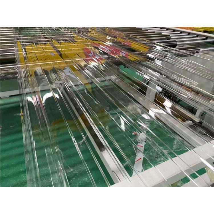 虹鑫瓦厂透明波浪瓦安装 840型采光瓦 阳光板
