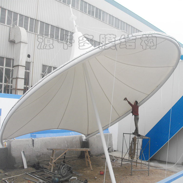 大型收缩雨棚 乌兰察布体育场遮雨棚设计
