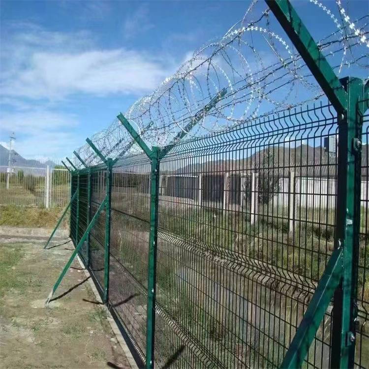 保税区机场隔离带刺绳绿色围栏网 Y型镀锌丝安全防护网 护栏网