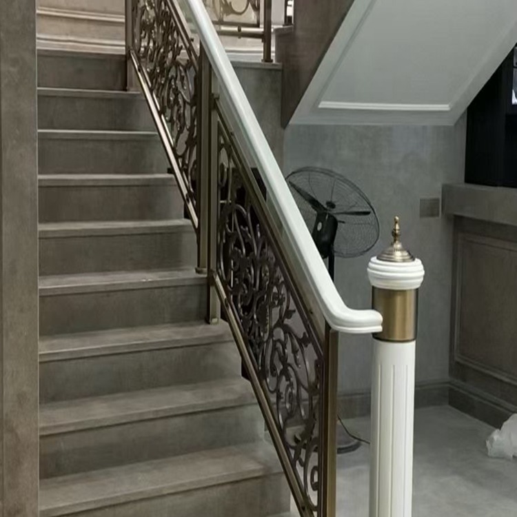 新中式纯铜K金护栏立柱扶手 欧式镀金铝楼梯围栏