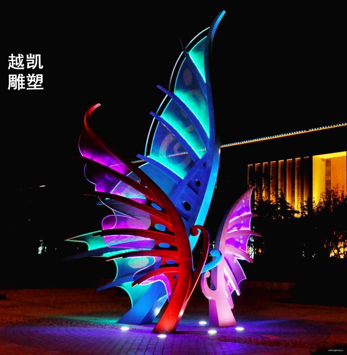精神堡垒蝴蝶雕塑制作 学校摆件 校园玻璃钢雕塑蝴蝶