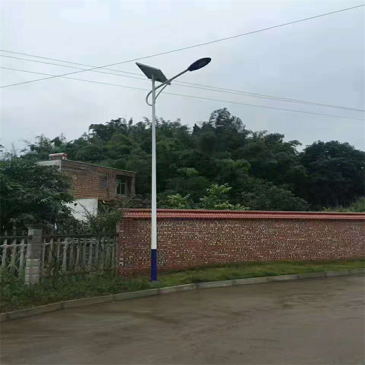 钦州市太阳能灯杆图片
