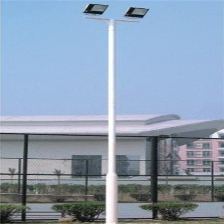 南宁市一个球场几盏灯款式_太阳能灯杆批发_一般多高