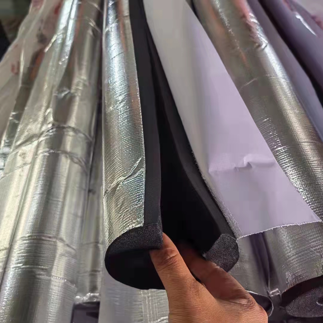 开口自粘铝箔橡塑保温管管道隔音棉套管自粘橡塑管生产厂家