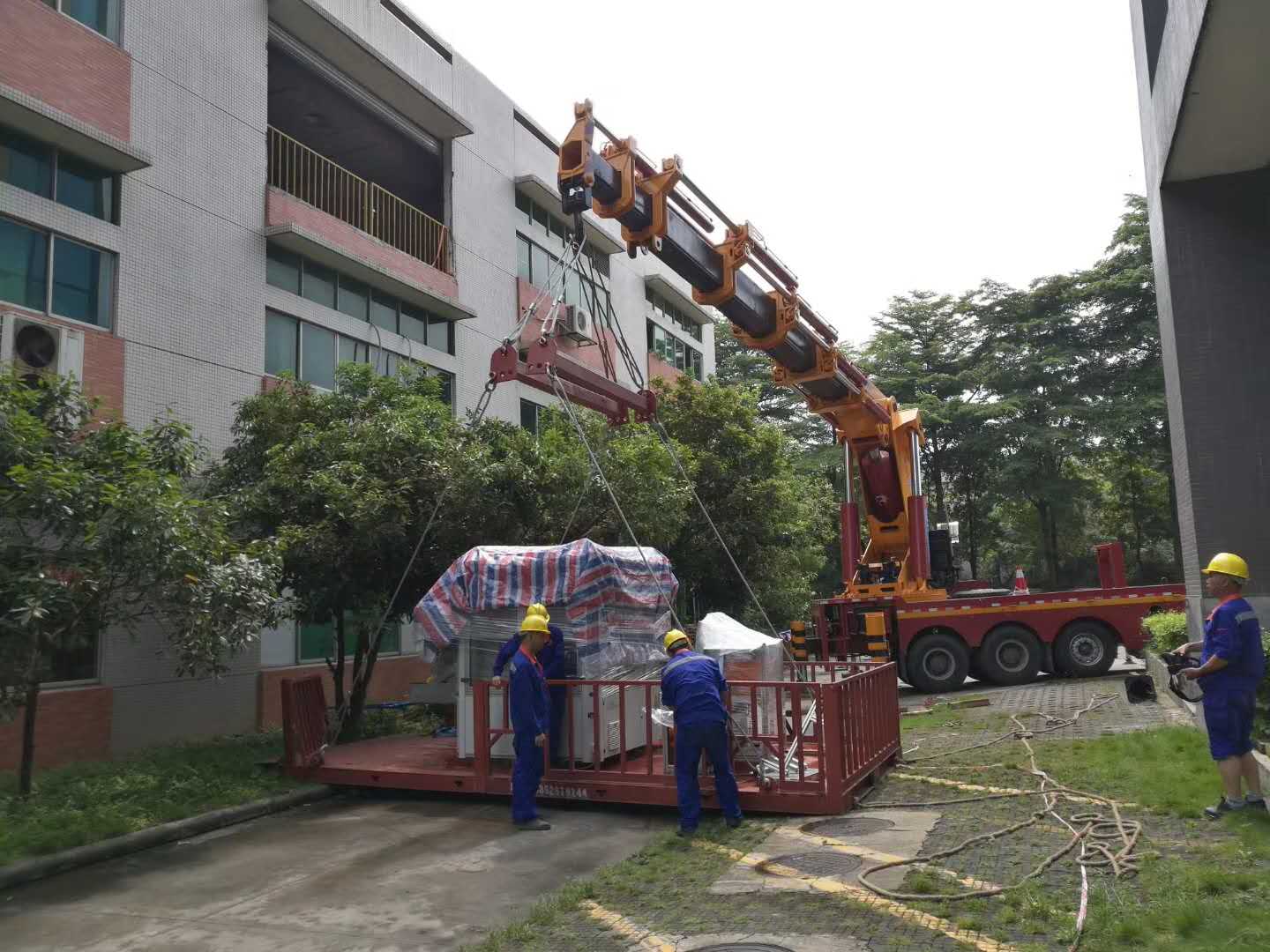 广州10吨机器设备吊装*地点