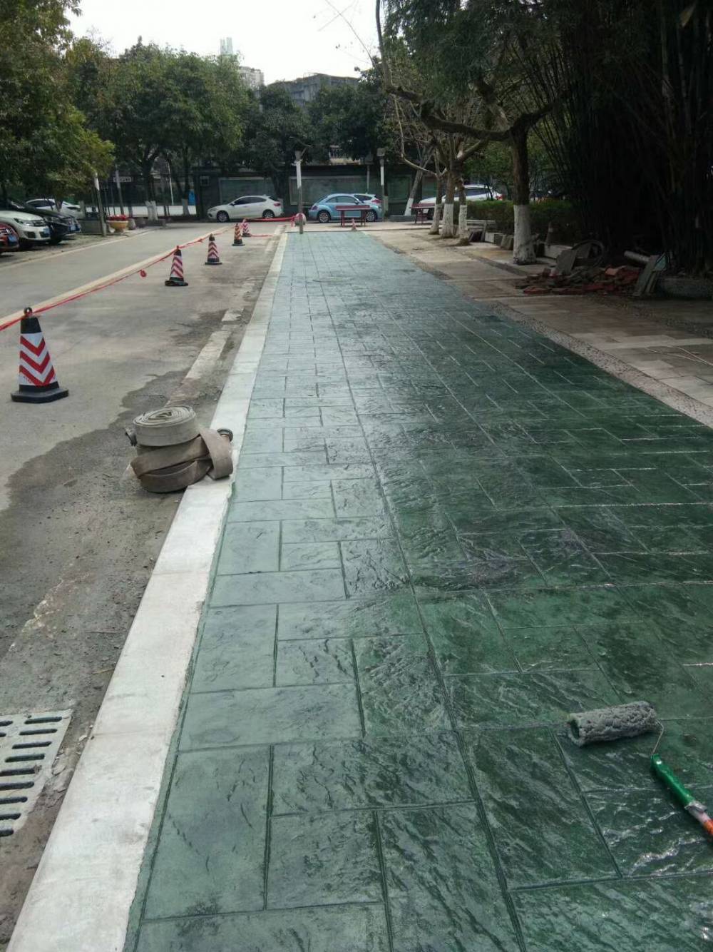工砖压模路面适用于景观工程 三亚地区海绵城市透水路面推广实施方案