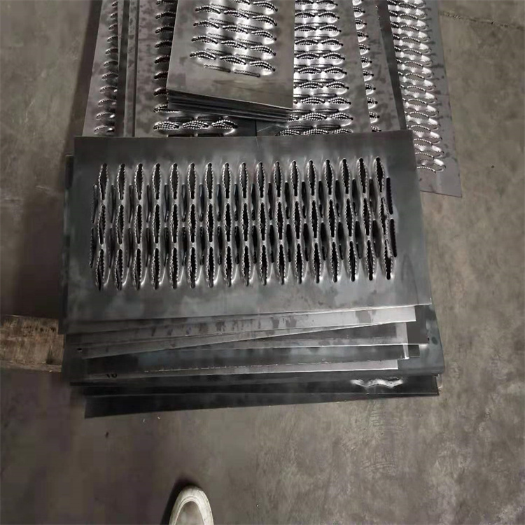 河北铝板冲孔网厂供应山西锰钢筛板太原铁皮筛网