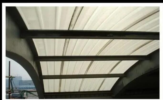 屋顶墙壁和天花板内外用透光多层聚碳酸酯平板CE认证EN16153
