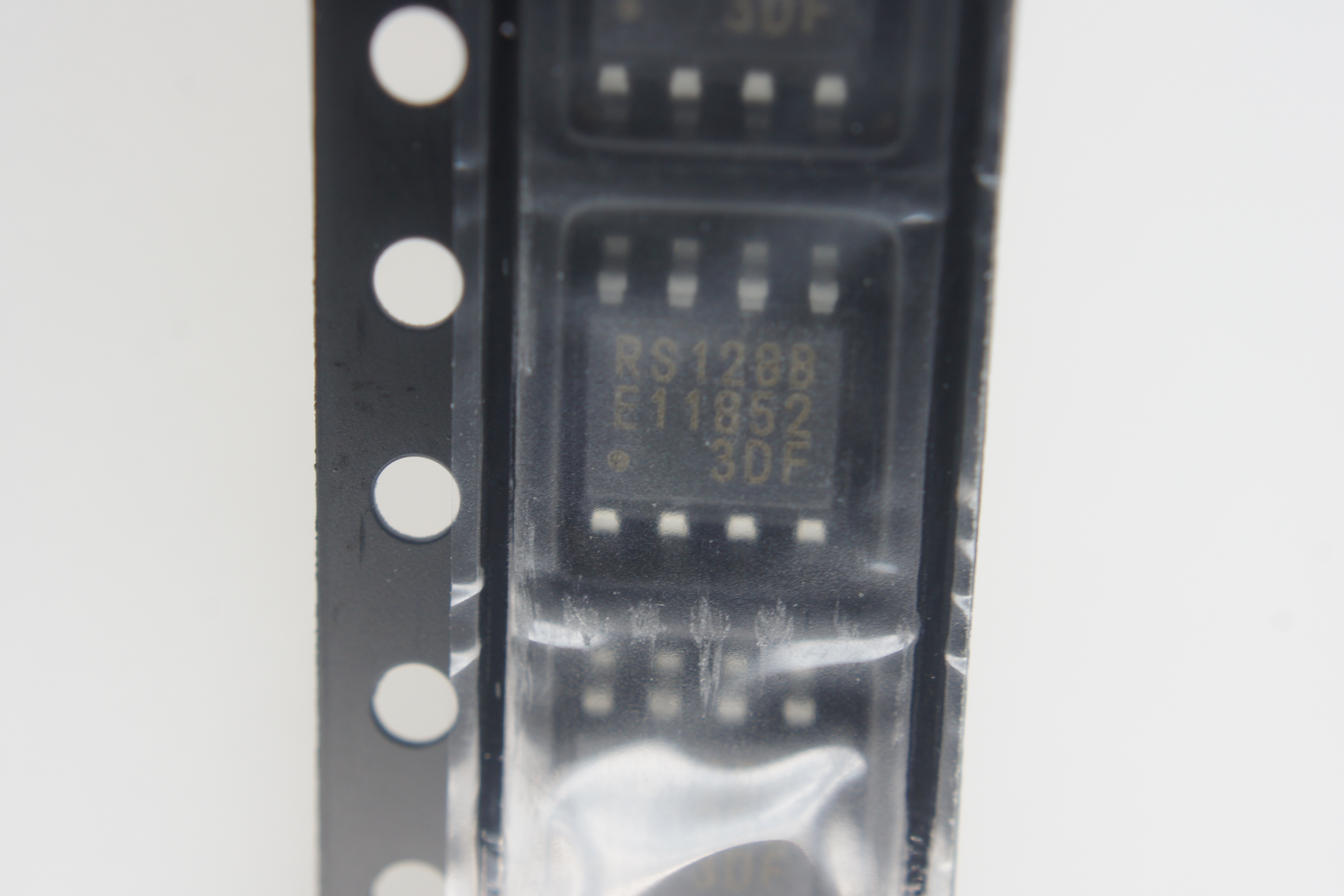 ADA4898-1YRDZ 全新原装正品进口单运放IC芯片 SOP-8封装
