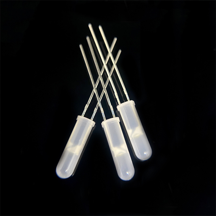 广州5*17.5mm高胶体透明蓝光 LED发光二极管 可订制