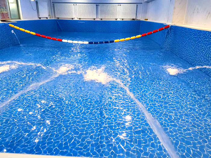 钢结构拼装恒温泳池 商用游泳馆健身馆泳池设备 槽钢钢架