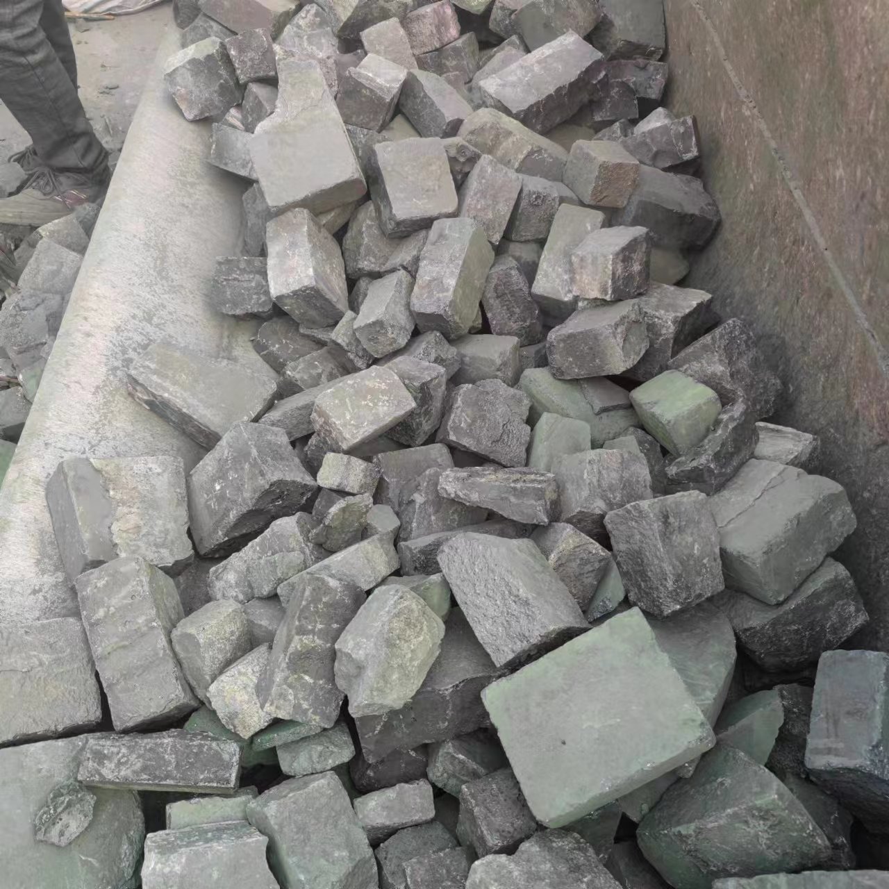 郑州回收高铬砖