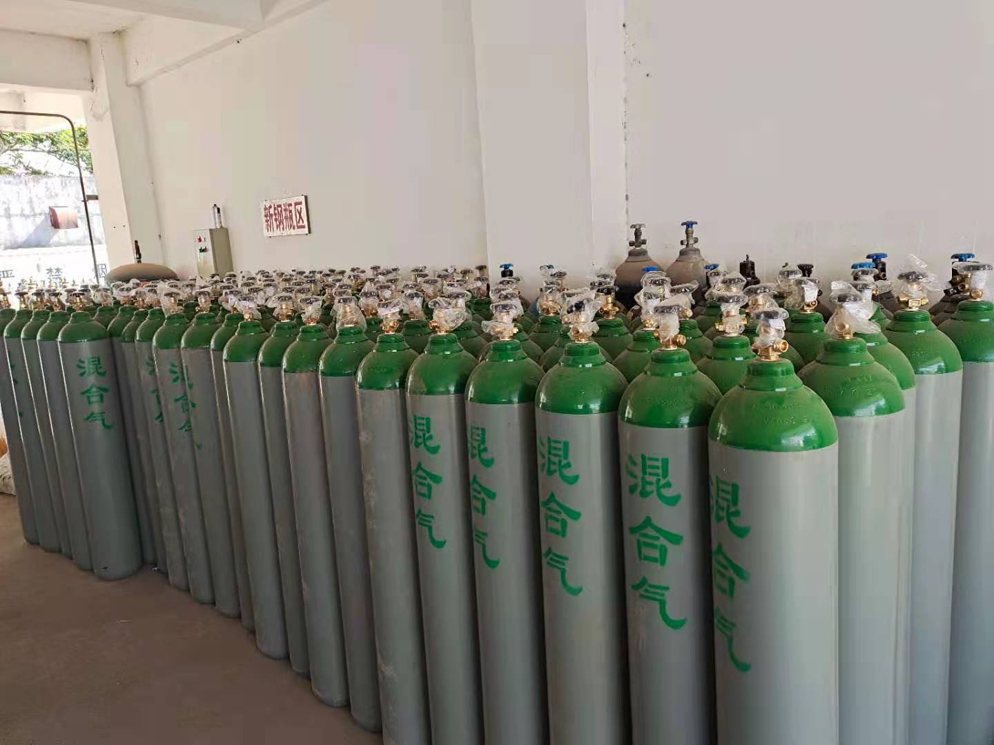 黄江混合气焊接氩气和二氧化碳