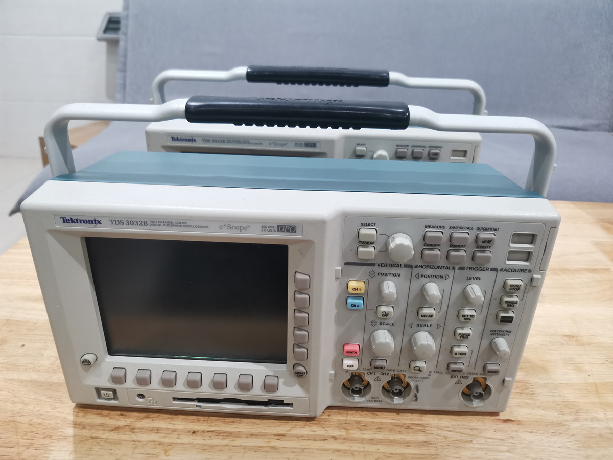 泰克TDS3052B数字示波器 500MHz示波器