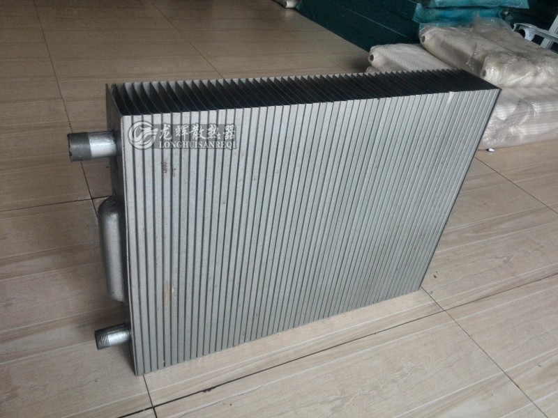 蒸汽用钢串片暖气片_GCB360-25型钢制闭式串片散热器