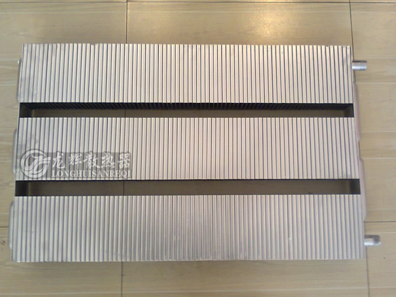 钢制闭式串片散热器_蒸汽暖气片_钢串片暖气片的型号