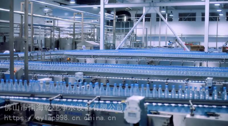 未来型瓶装水设备、发展型瓶装水生产线设备定量灌装