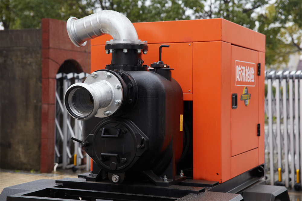 1500立方移动泵车**应急柴油机自吸式泵