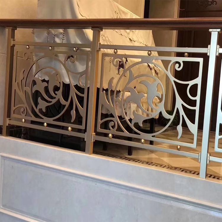 别墅装饰工艺术品 安装流行铝艺铜雕花楼梯扶手围栏
