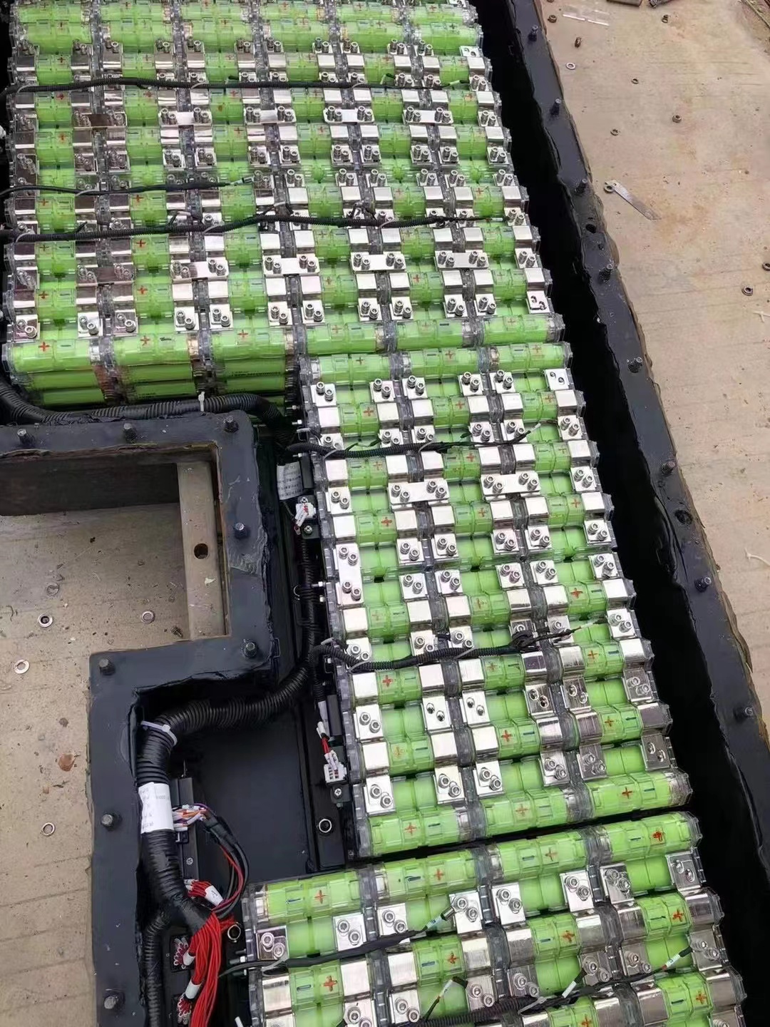 新能源汽车锂电池回收处理设备物理拆解的工艺流程