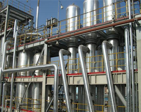 大同化工厂锅炉房设备热水管道铁皮保温施工队