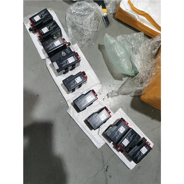 回收废旧物料物料产品 能够节省资源 快速上门服务