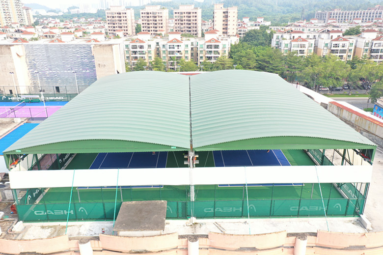 楼顶电动悬空篷户外球场挡雨棚移动网球场 钢立柱承重