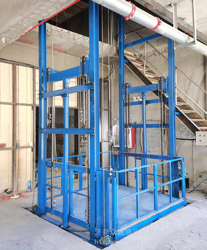 供应青岛5米6米液压升降机设备 室内简易液压货梯