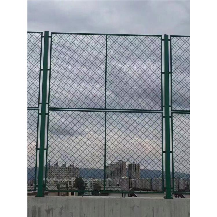南通篮球场围栏 球场网护栏网 4米高
