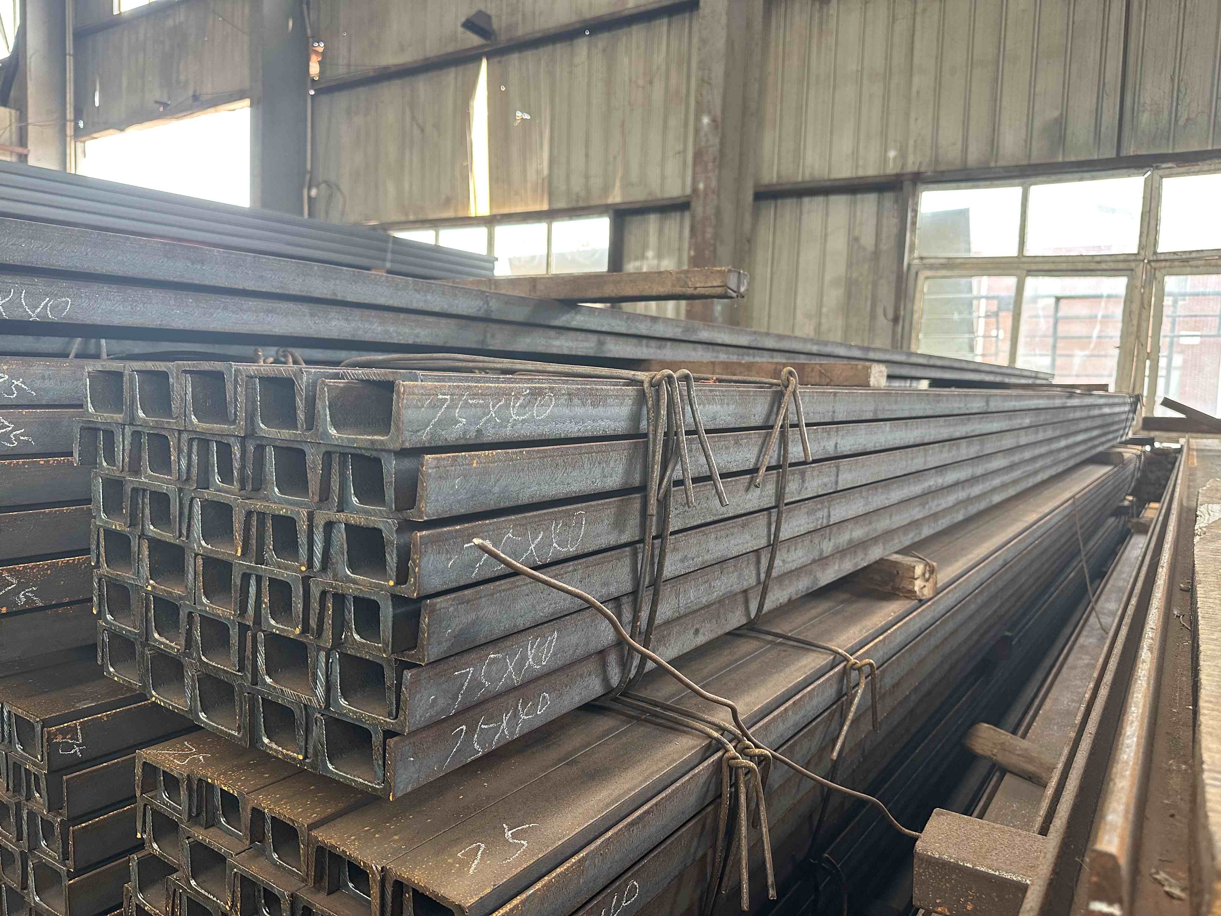 上海直供日标槽钢材质Q235B
