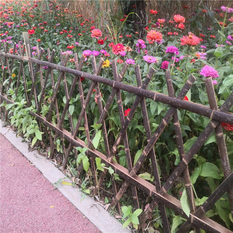 潍坊坊子工厂栏杆木头装饰隔断竹篱笆竹栅栏