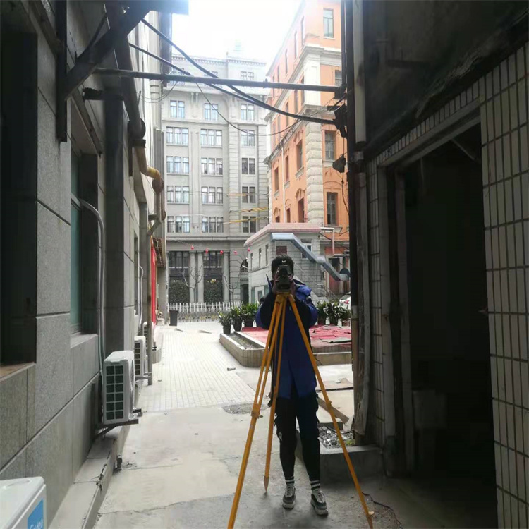 上海房屋鉴定机构 检测项目广 测试人员分工明确
