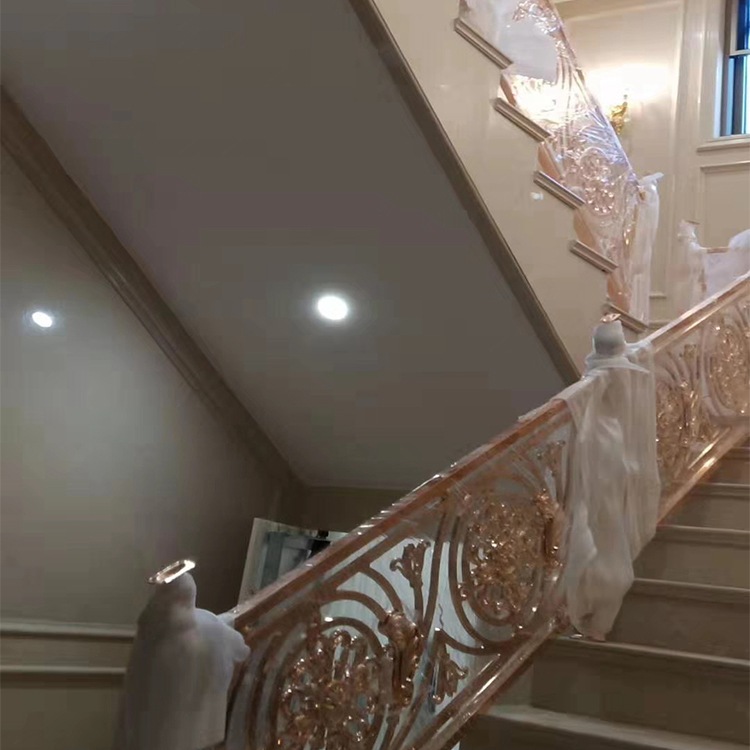 酒店别墅工程订做室内金属铜板楼梯栏杆安装加工