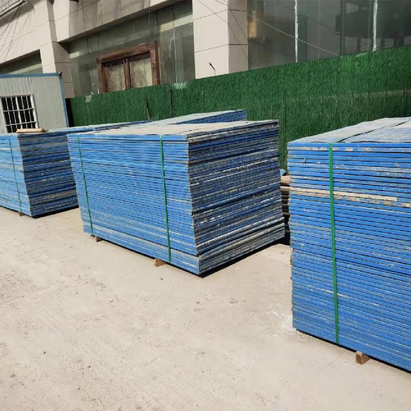 郑州二手钢板网 建筑封闭施工网 尺寸可定制