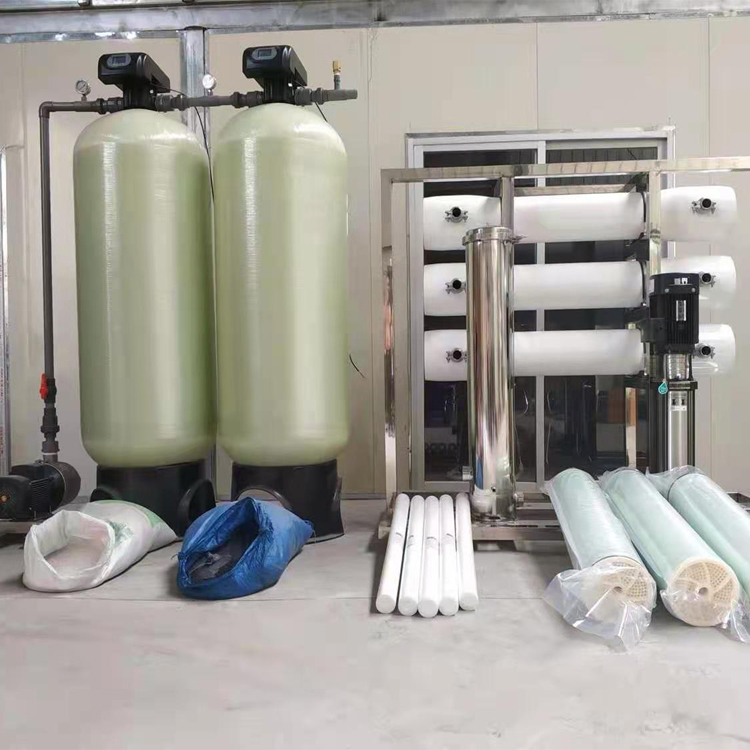 云南桶装纯净水设备，昆明RO纯化水设备，曲靖水处理设备