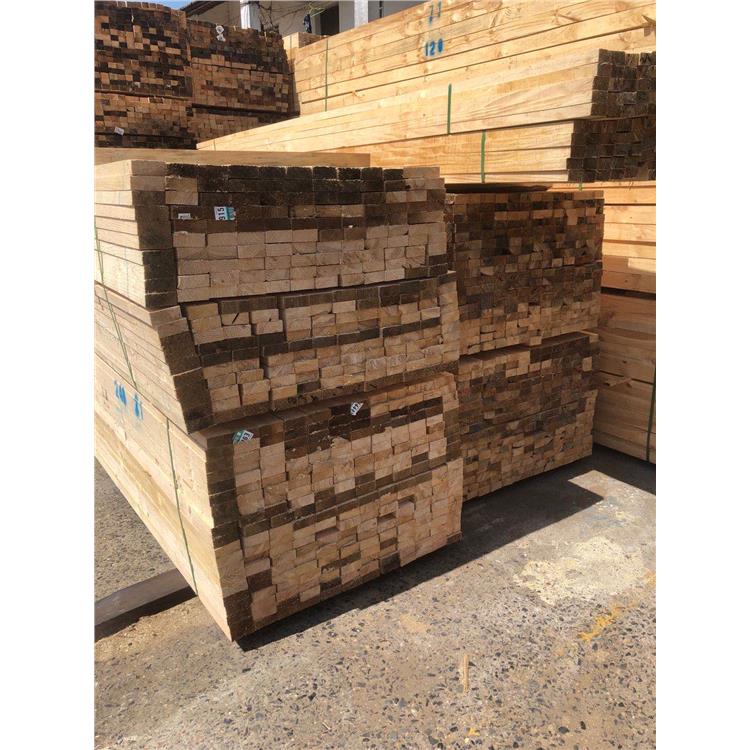 建筑用的木方批发 工程跳板 厂家发货 实惠可靠