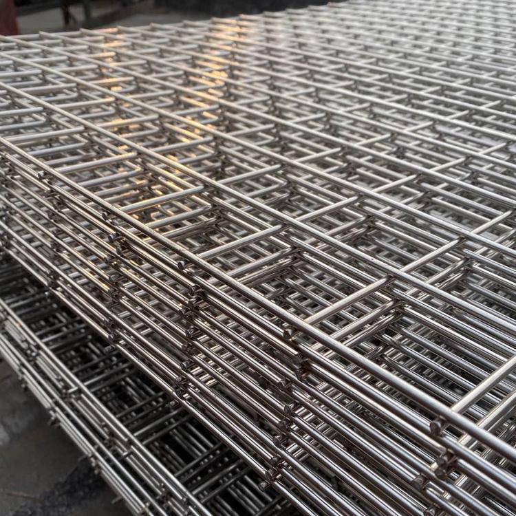 亚奇热镀锌电焊网 养殖电焊网 不锈钢铁丝网