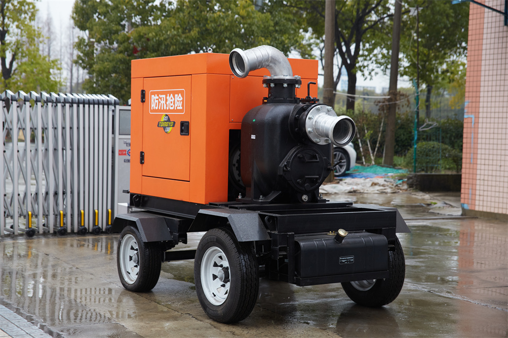 抽排水800立方移动式柴油水泵车