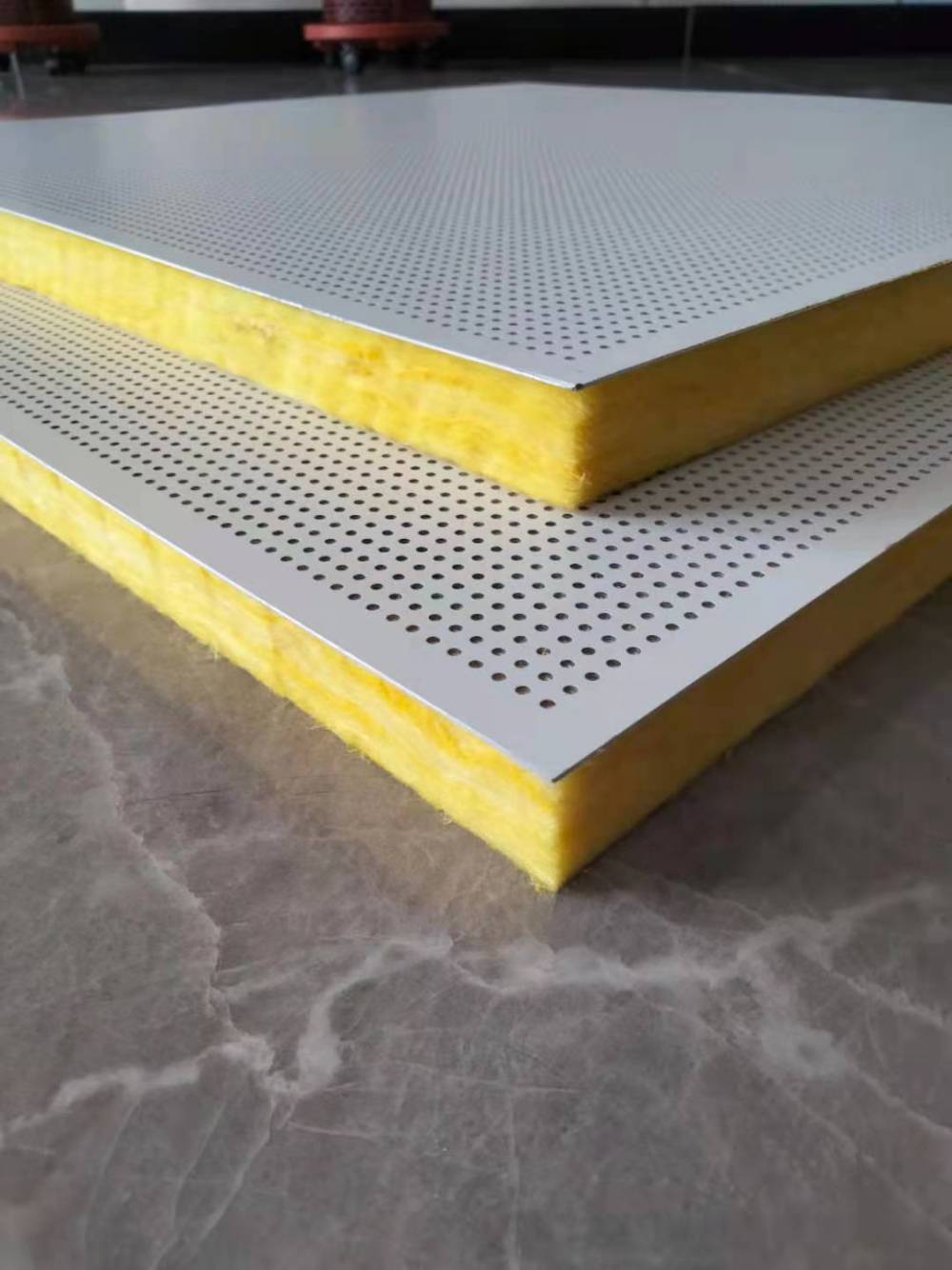 铝扣板复合玻璃棉岩棉保温隔热 铝天花板 铝玻纤板