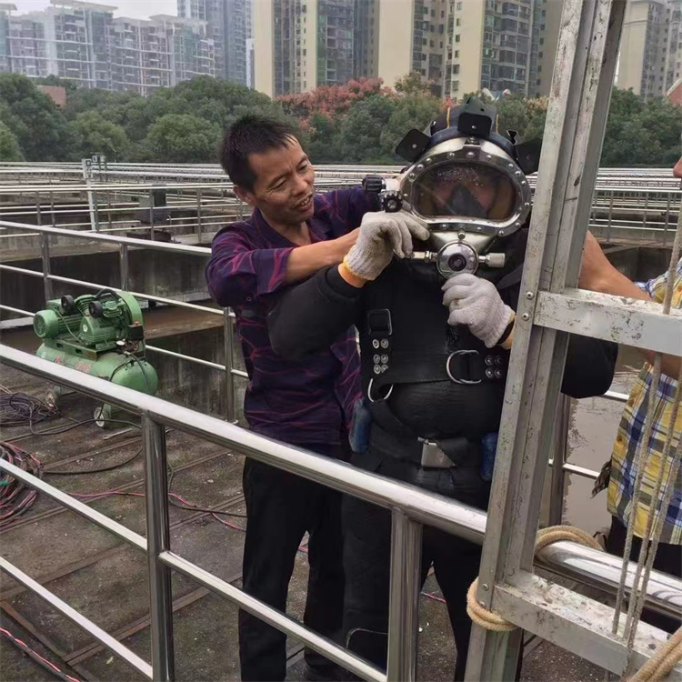 南京闸门水下堵漏维修