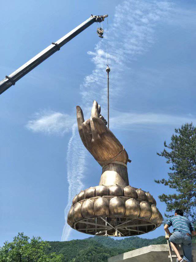 佛手拈花铜雕塑 户外园林大型手掌雕塑