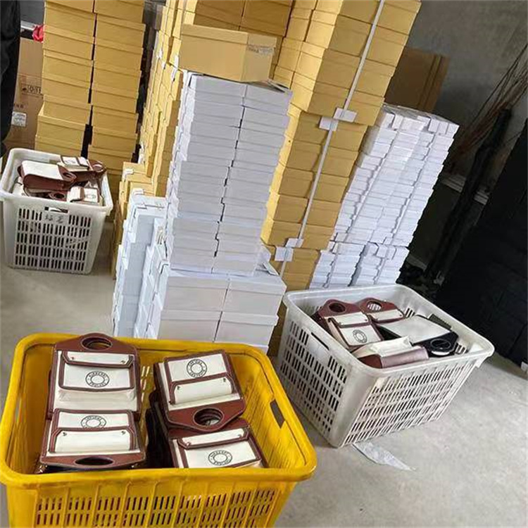 深圳回收库存包包商家 代加工厂家包回收 上门评估报价