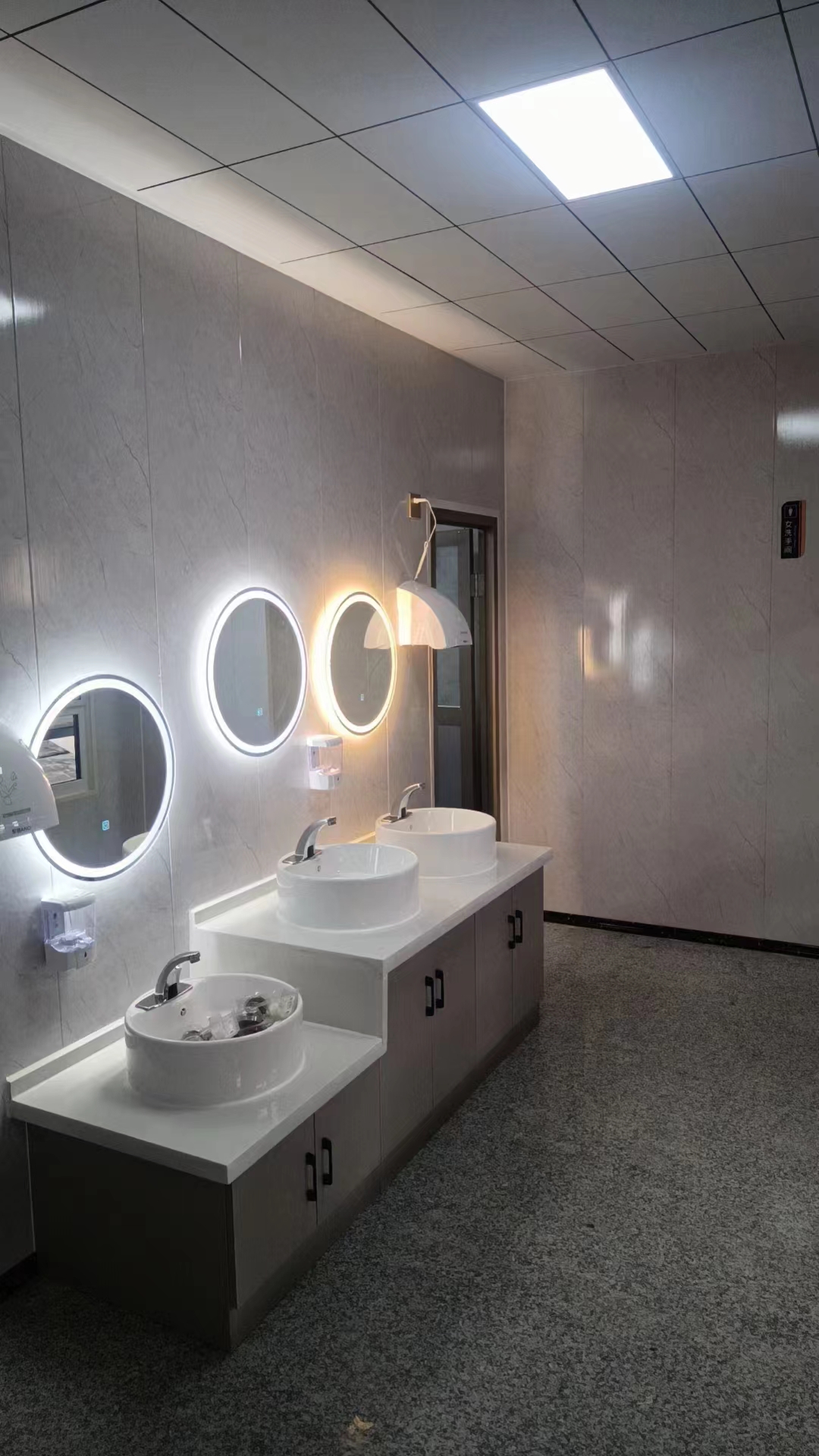 城韵定制型移动环保厕所大尺寸高配置移动环保厕所
