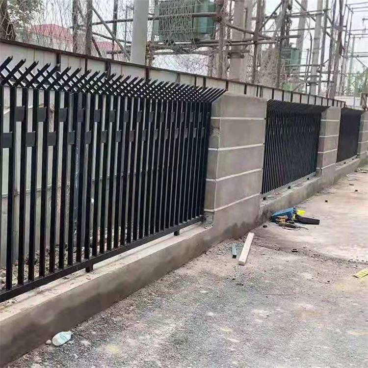 新疆铁艺护栏采用喷塑处理 喀什铁艺围栏厂家
