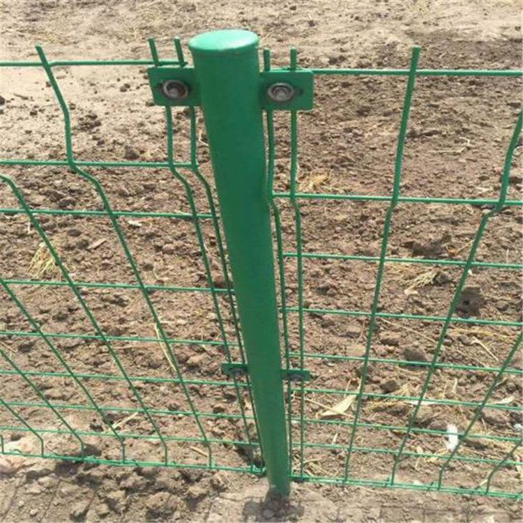 新疆护栏运动场护栏网 护栏临时隔离防护