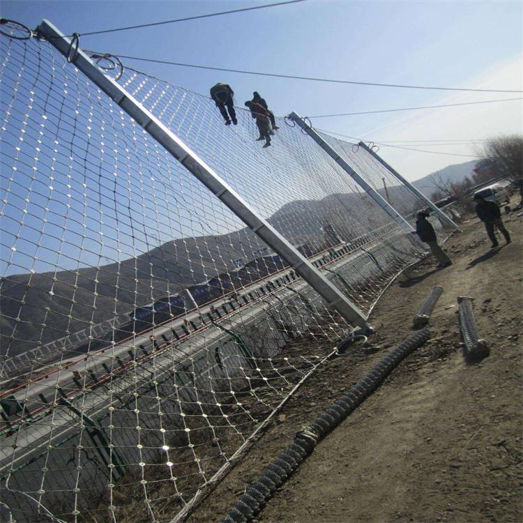 新疆和田山体防护网销售/新疆边坡防护网安装施工队伍